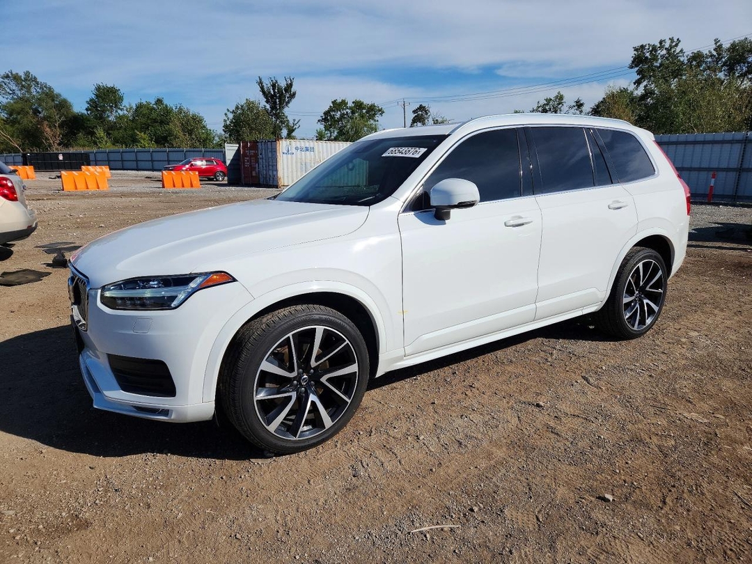 Vista de 2020 VOLVO XC90 T6 MOMENTUM, ángulo 1