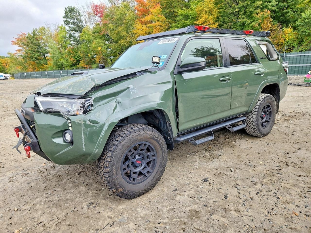 Vue de 2020 TOYOTA 4RUNNER TRD PRO, angle 1