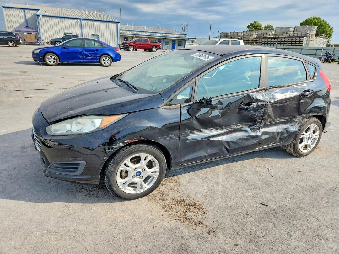 Vedere 2016 FORD FIESTA SE, unghi 1