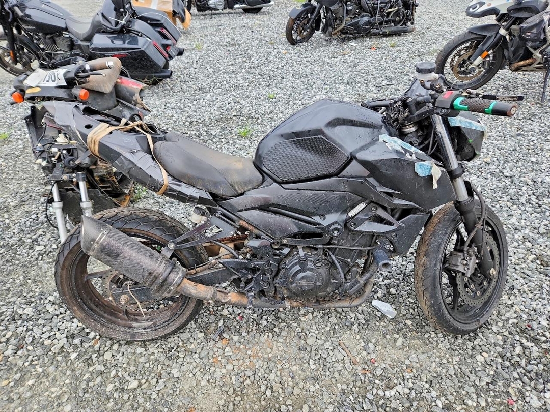 Vista de 2019 KAWASAKI ER400 D, ángulo 1