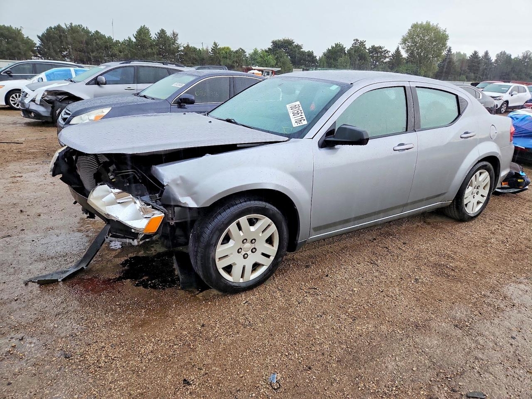 Вид 2013 DODGE AVENGER SE, угол 1