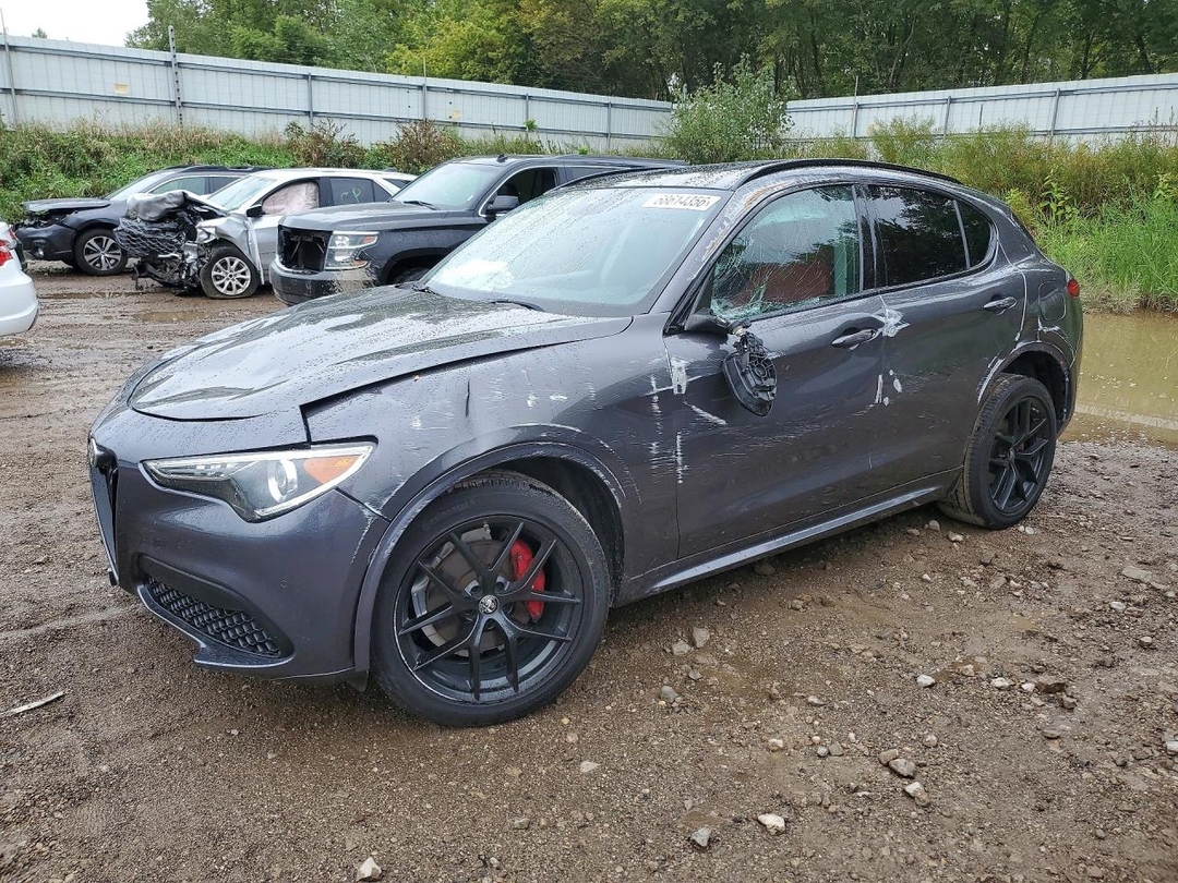 Vista de 2021 ALFA ROMEO STELVIO TI, ángulo 1