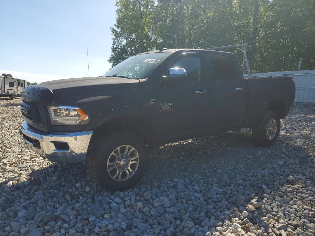 Вид 2017 RAM 2500 LARAMIE, угол 1