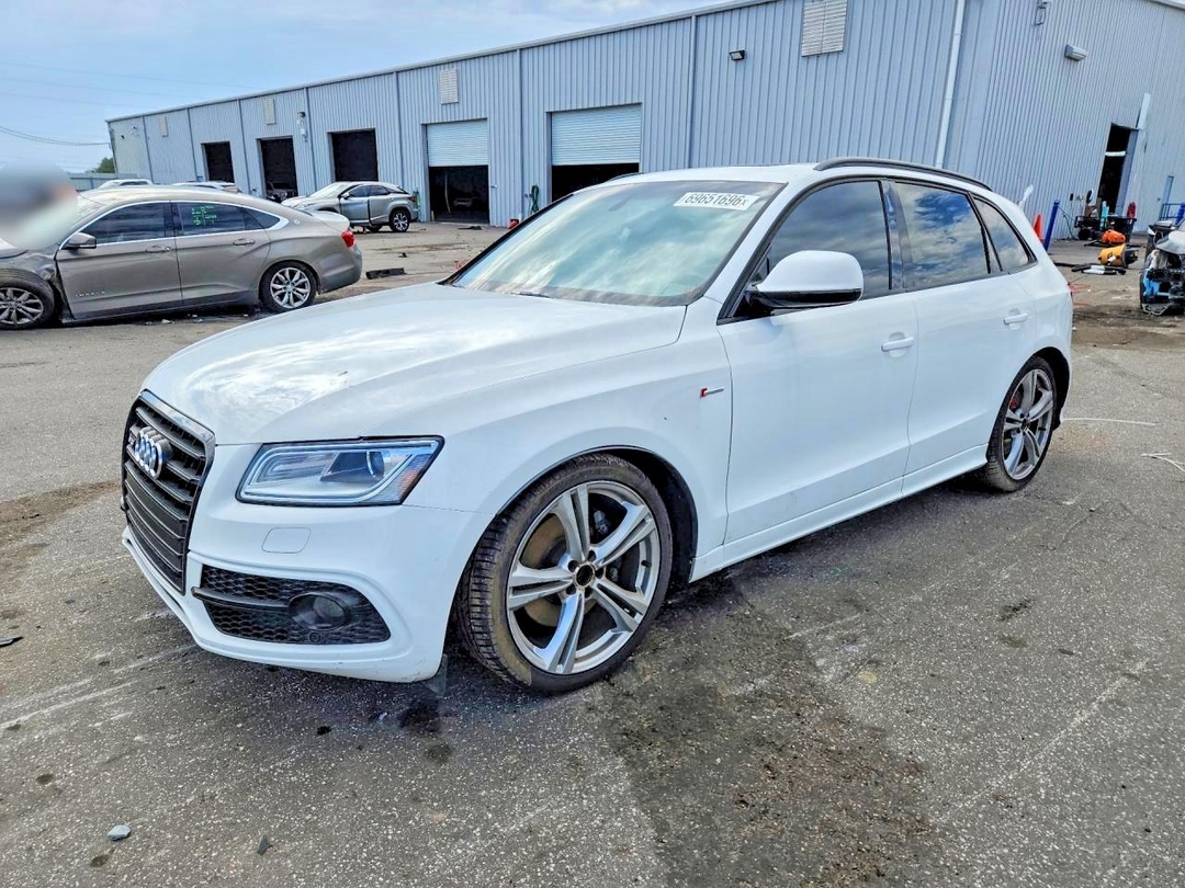 منظر 2016 AUDI SQ5 PREMIUM PLUS، زاوية 1