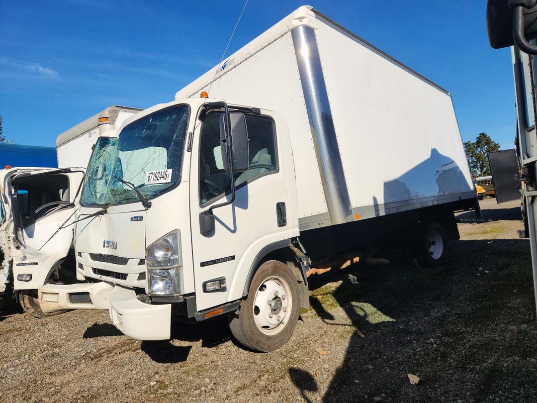 Vue de 2022 ISUZU NRR BOX TRUCK, angle 1