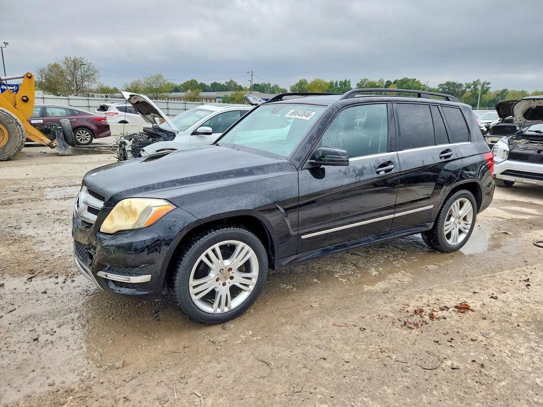 Vue de 2013 MERCEDES-BENZ GLK 350 4MATIC, angle 1