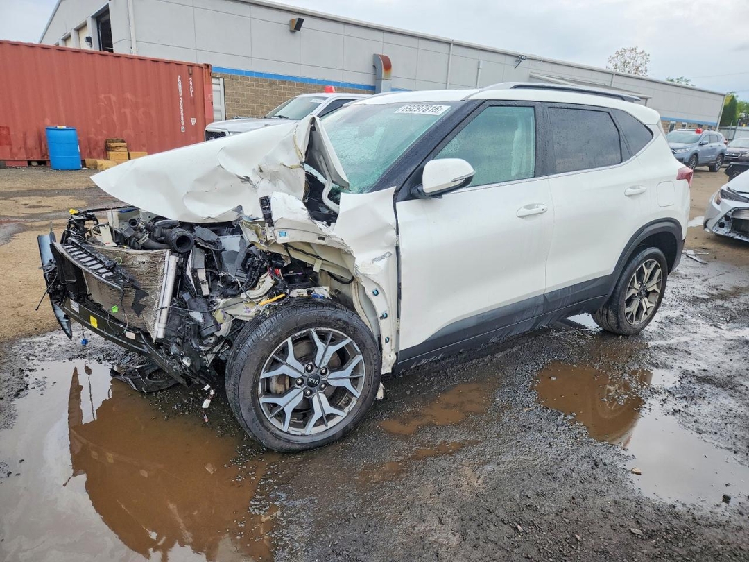 Vue de 2021 KIA SELTOS EX, angle 1
