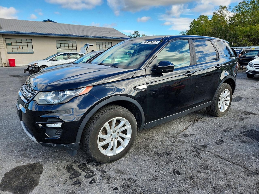 Vue de 2016 LAND ROVER DISCOVERY SPORT HSE, angle 1
