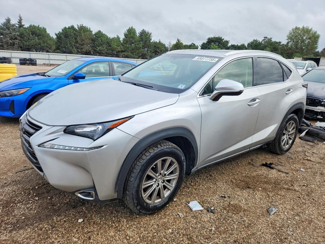 Vista de 2016 LEXUS NX 200T BASE, ángulo 1