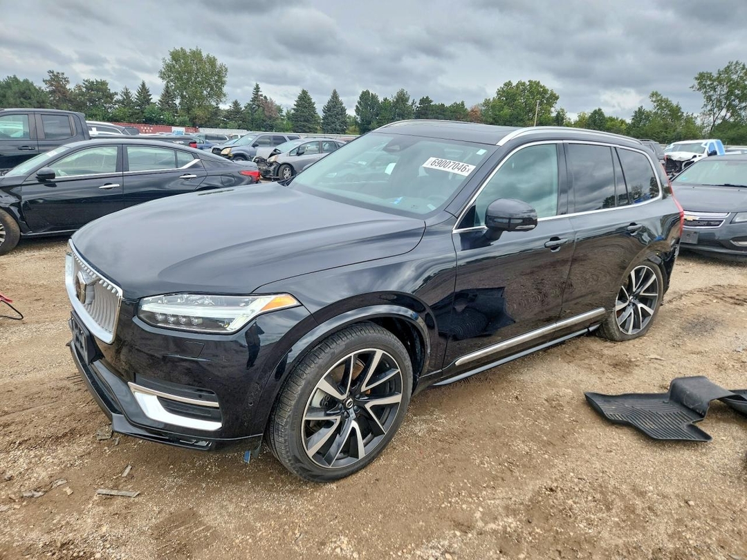 منظر 2024 VOLVO XC90 PLUS، زاوية 1