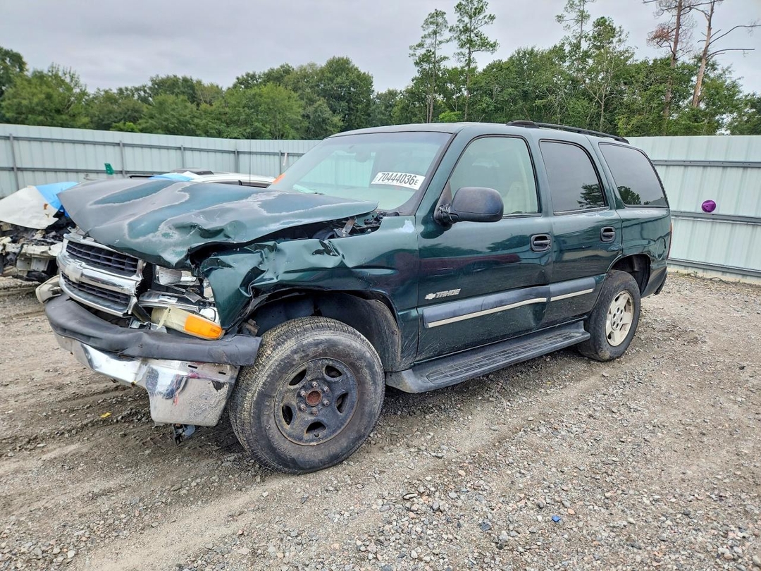Vue de 2003 CHEVROLET TAHOE C1500, angle 1