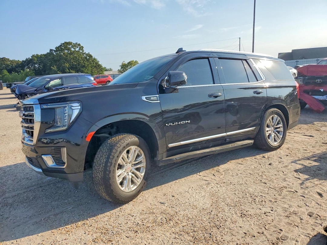 منظر 2022 GMC YUKON SLT، زاوية 1