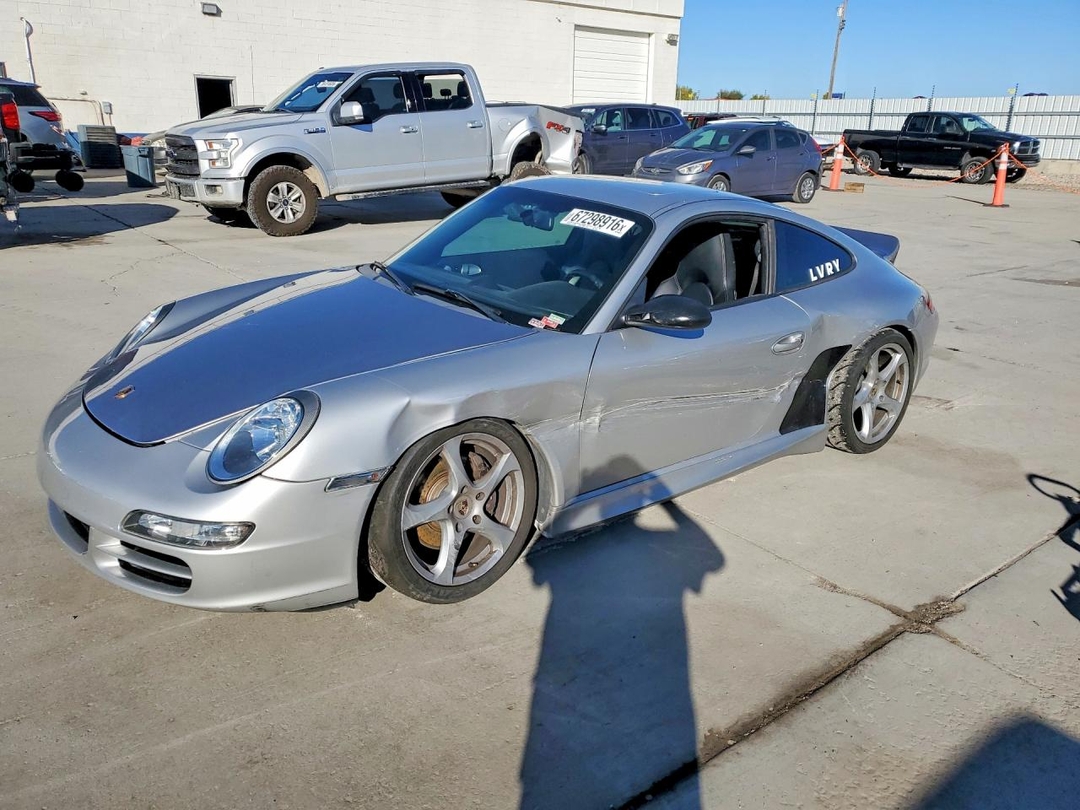 Вид 2005 PORSCHE 911 NEW GENERATION CARRERA, угол 1