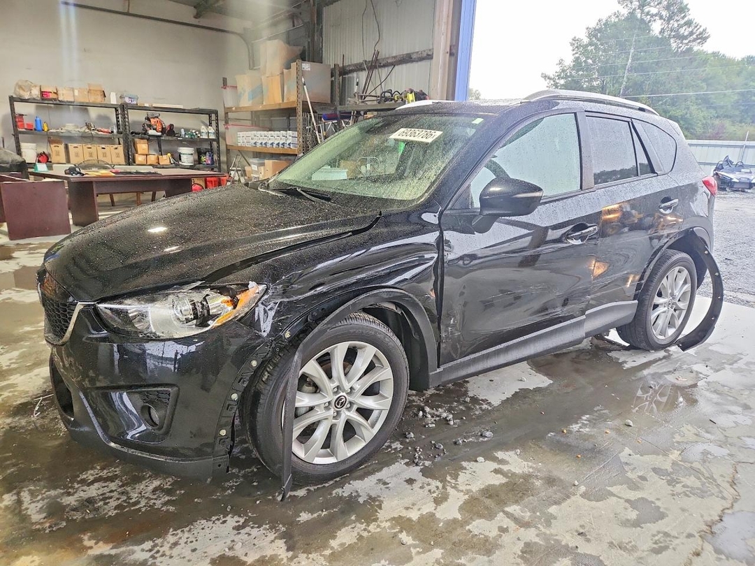 Vista de 2015 MAZDA CX-5 GT, ángulo 1