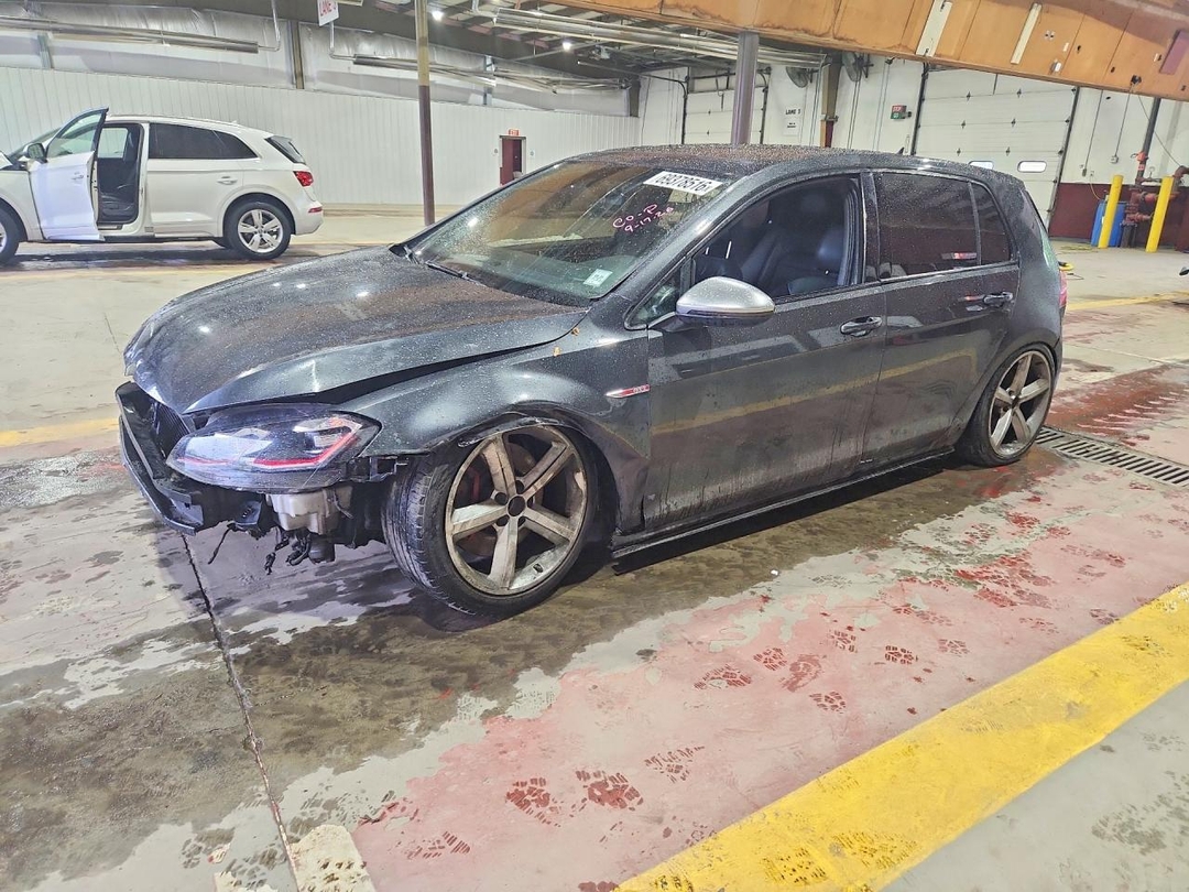 Vista de 2015 VOLKSWAGEN GTI, ángulo 1