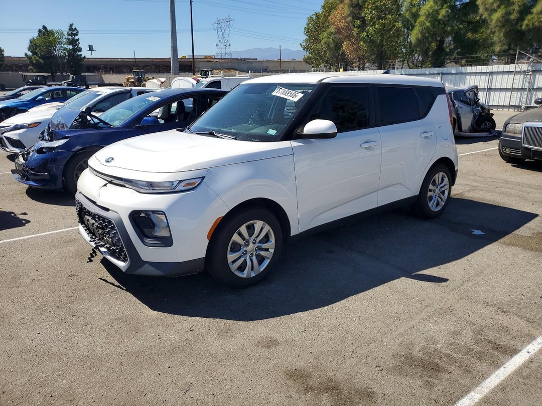 Vista de 2020 KIA SOUL LX, ángulo 1