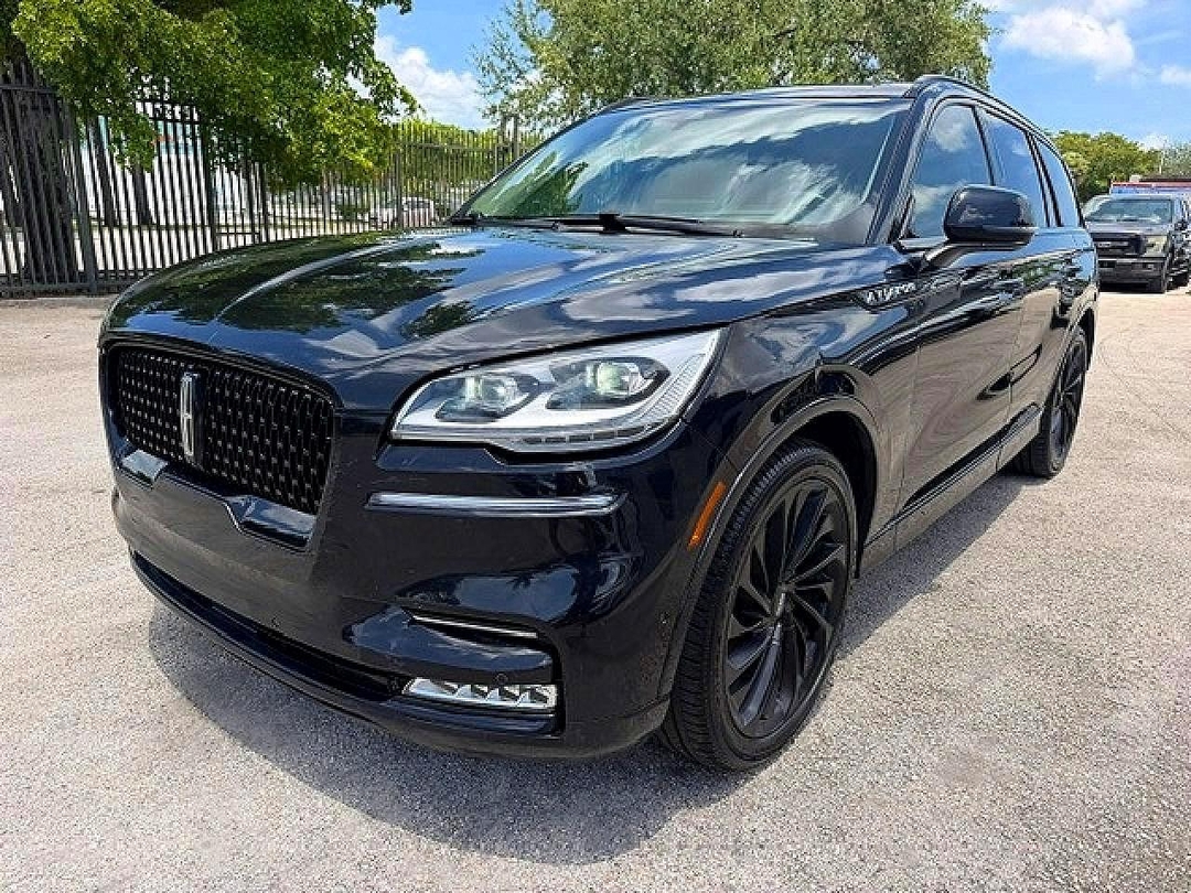 منظر 2022 LINCOLN AVIATOR RESERVE، زاوية 1