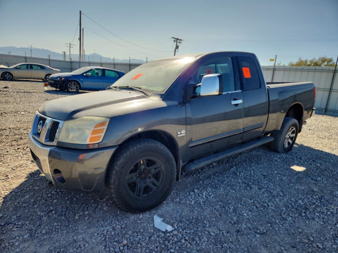 Vista de 2004 NISSAN TITAN XE, ángulo 1