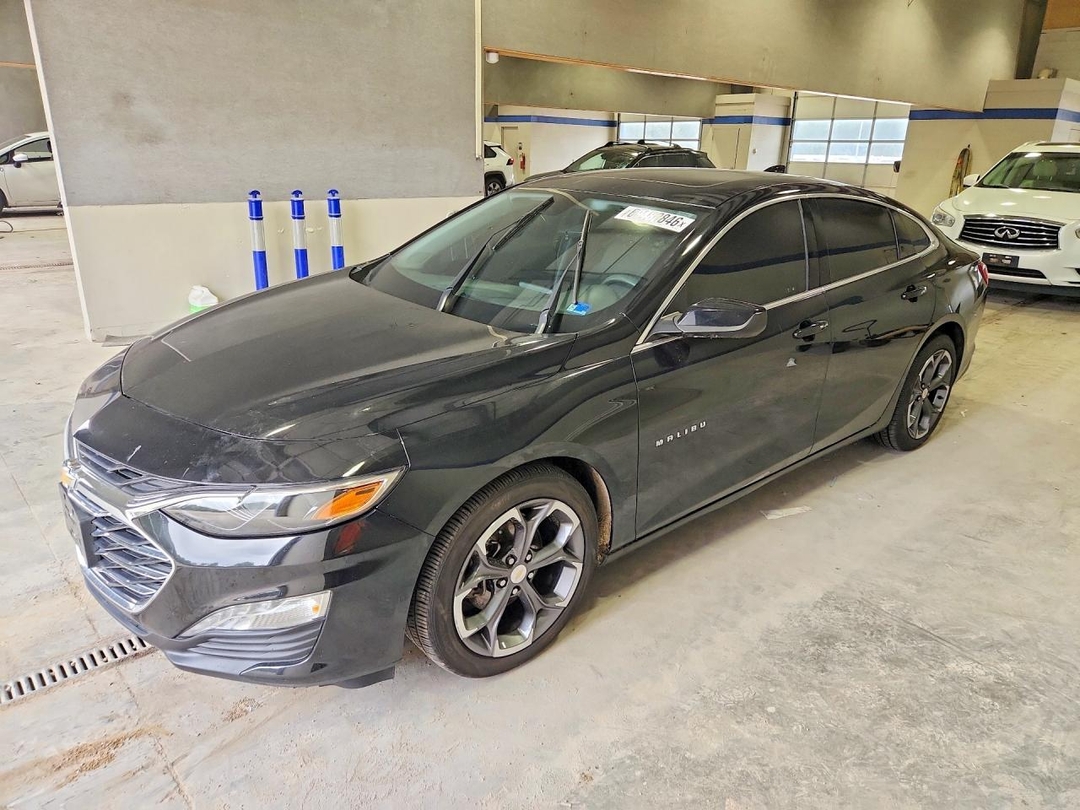 Vista de 2023 CHEVROLET MALIBU LT, ángulo 1