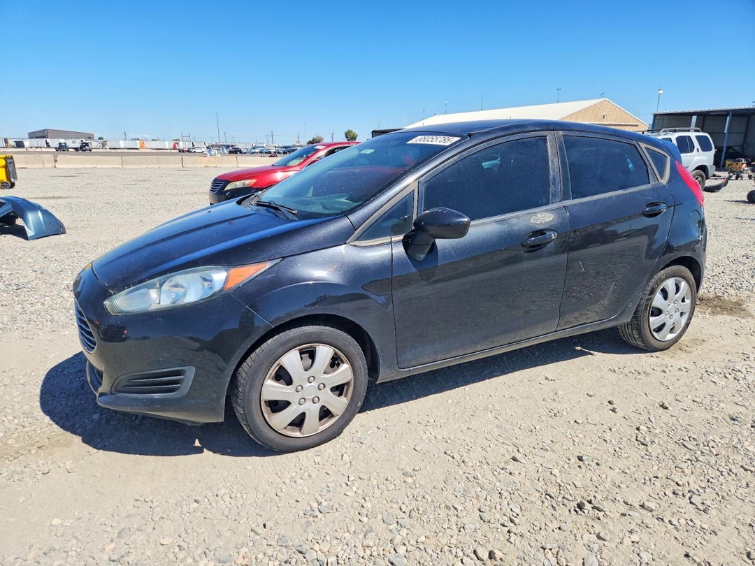 Vue de 2014 FORD FIESTA S, angle 1
