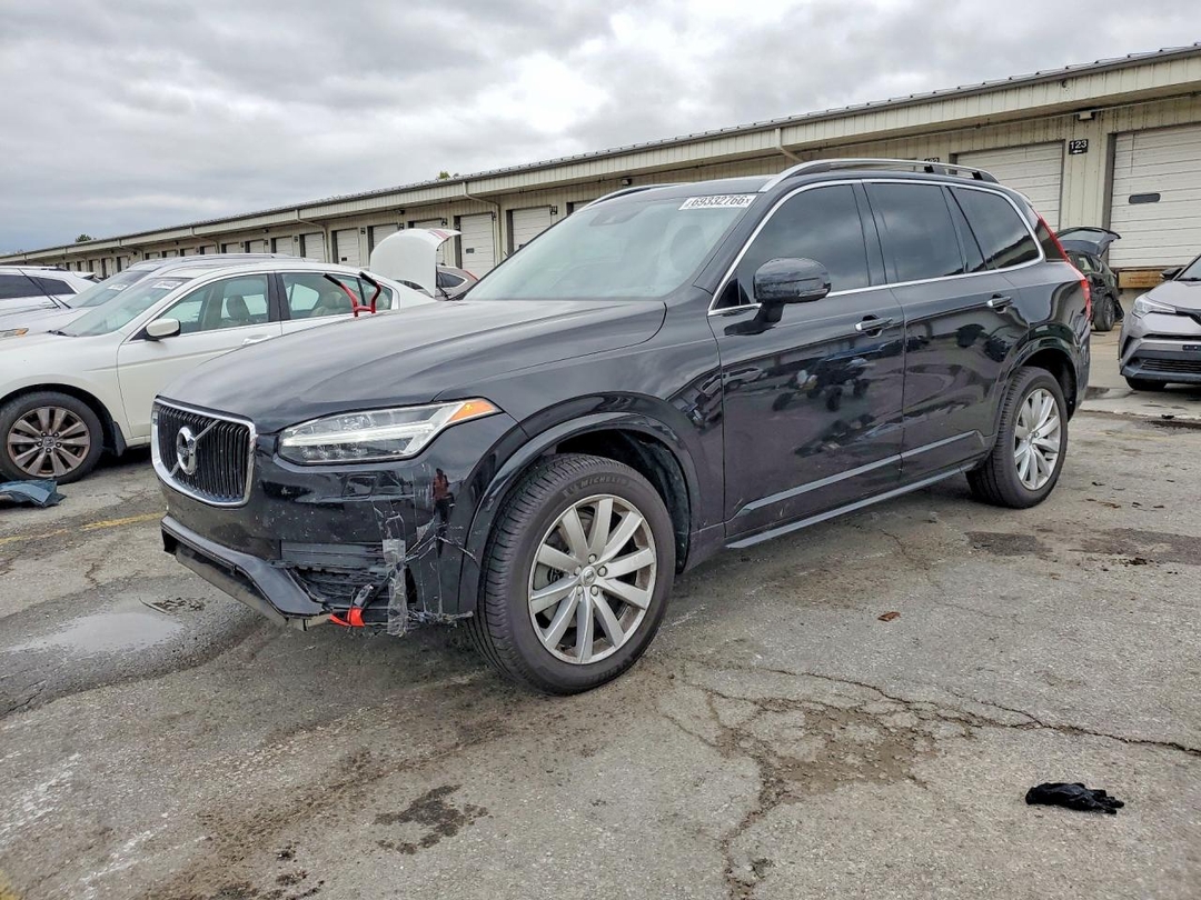 Vista de 2016 VOLVO XC90 T6, ángulo 1