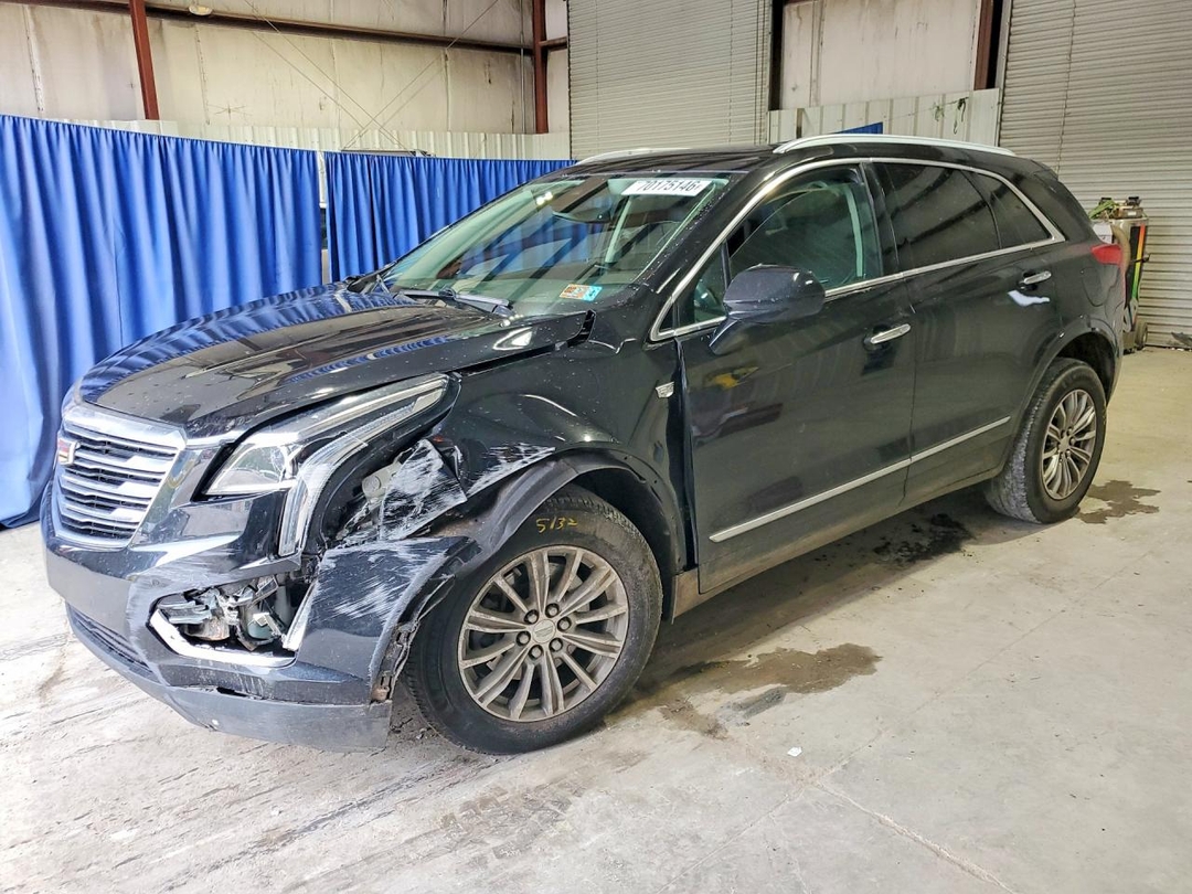 Vedere 2017 CADILLAC XT5 LUXURY, unghi 1