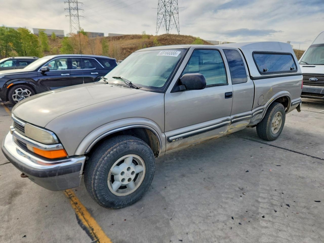 Vue de 1998 CHEVROLET S TRUCK S10, angle 1
