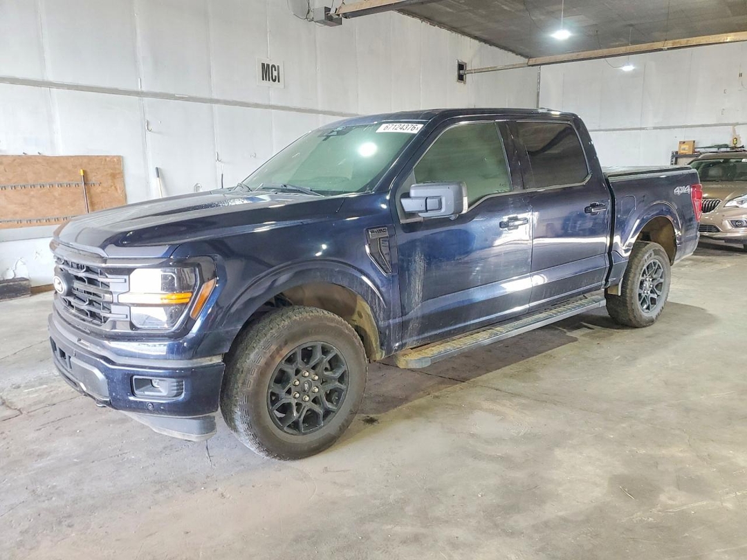 Vue de 2025 FORD F150 XLT, angle 1