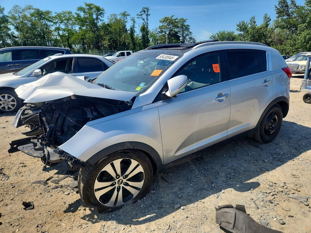 Vue de 2011 KIA SPORTAGE EX, angle 1