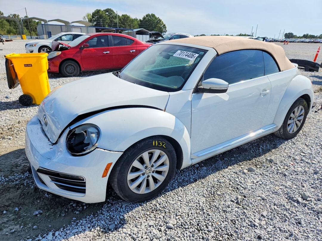 Вид 2019 VOLKSWAGEN BEETLE S, угол 1