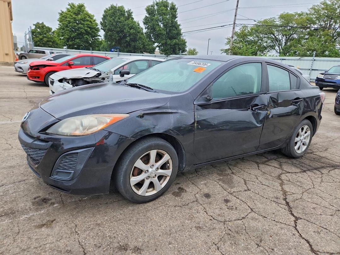Vue de 2010 MAZDA 3 I, angle 1