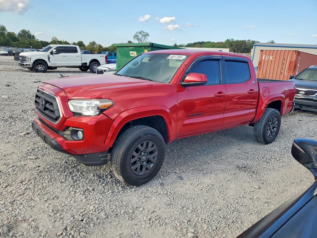Vista de 2021 TOYOTA TACOMA SR5 V6, ángulo 1