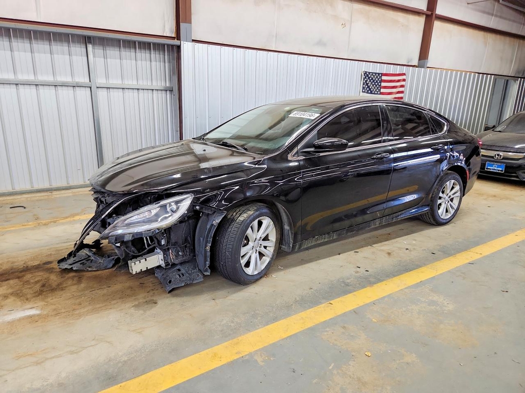 Vue de 2016 CHRYSLER 200 LIMITED, angle 1