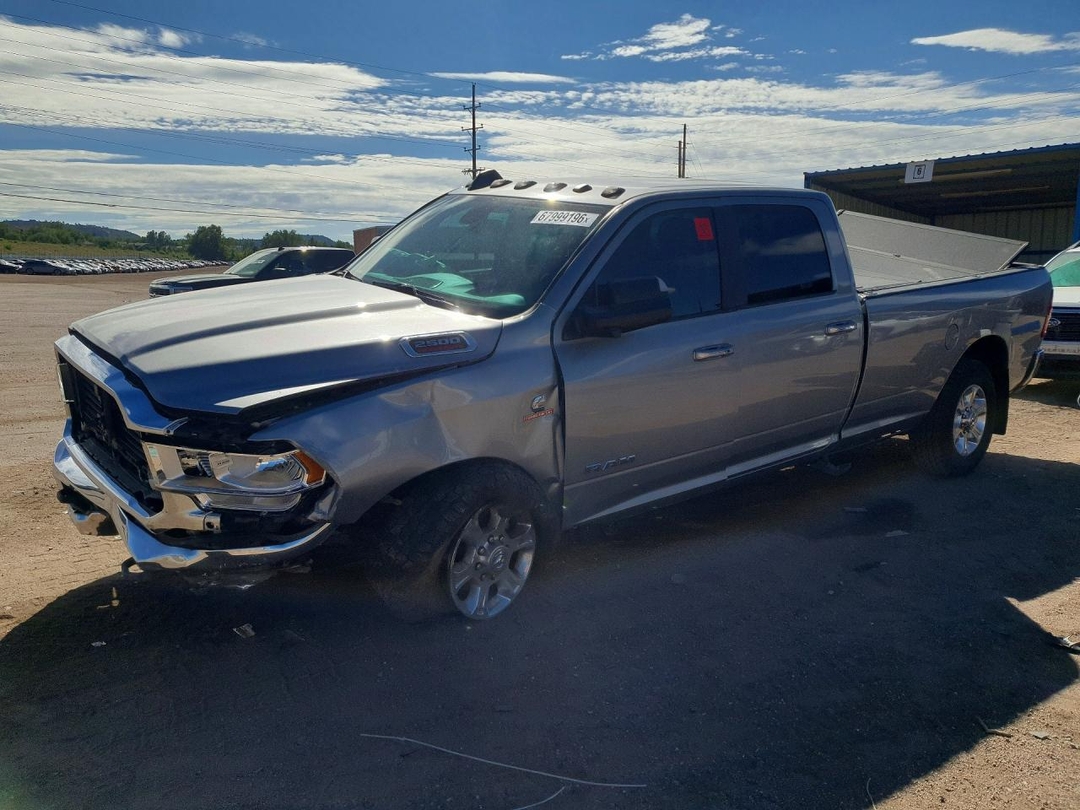 Вид 2019 RAM 2500 BIG HORN, угол 1