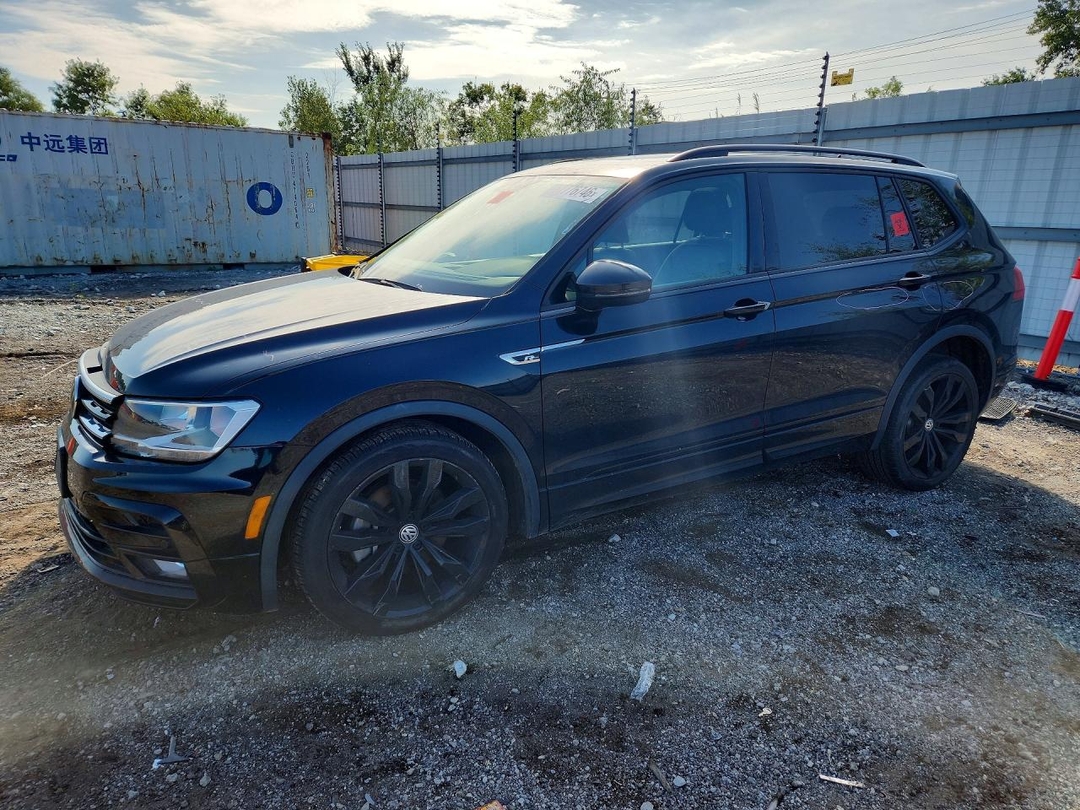 Вид 2021 VOLKSWAGEN TIGUAN SE, угол 1