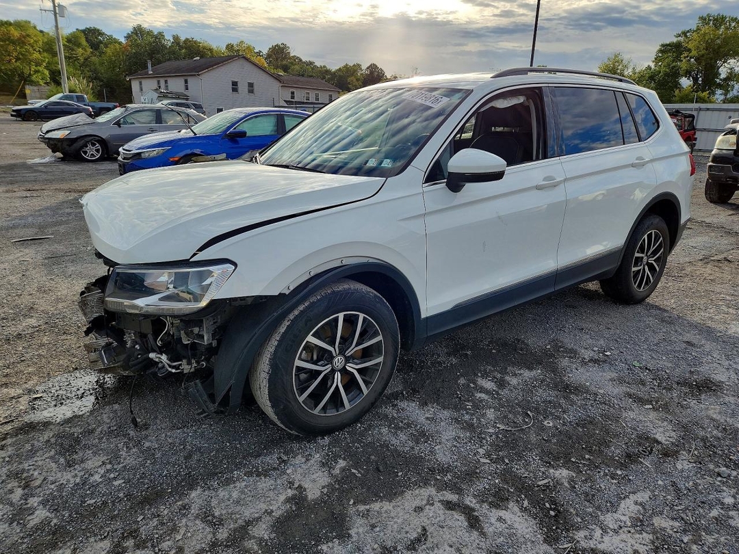 منظر 2021 VOLKSWAGEN TIGUAN SE، زاوية 1