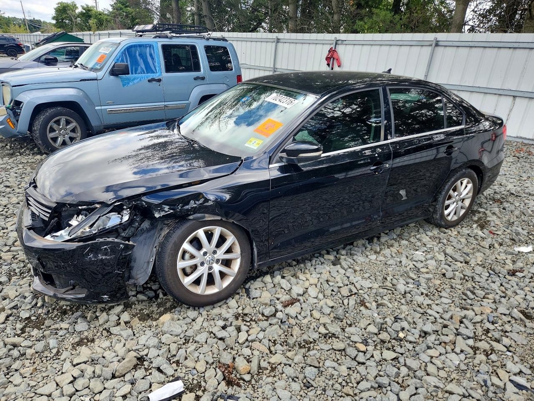 منظر 2014 VOLKSWAGEN JETTA SE، زاوية 1