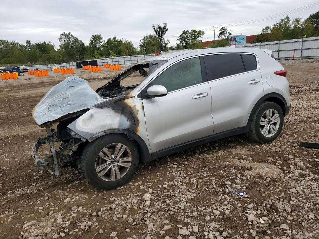 منظر 2018 KIA SPORTAGE LX، زاوية 1