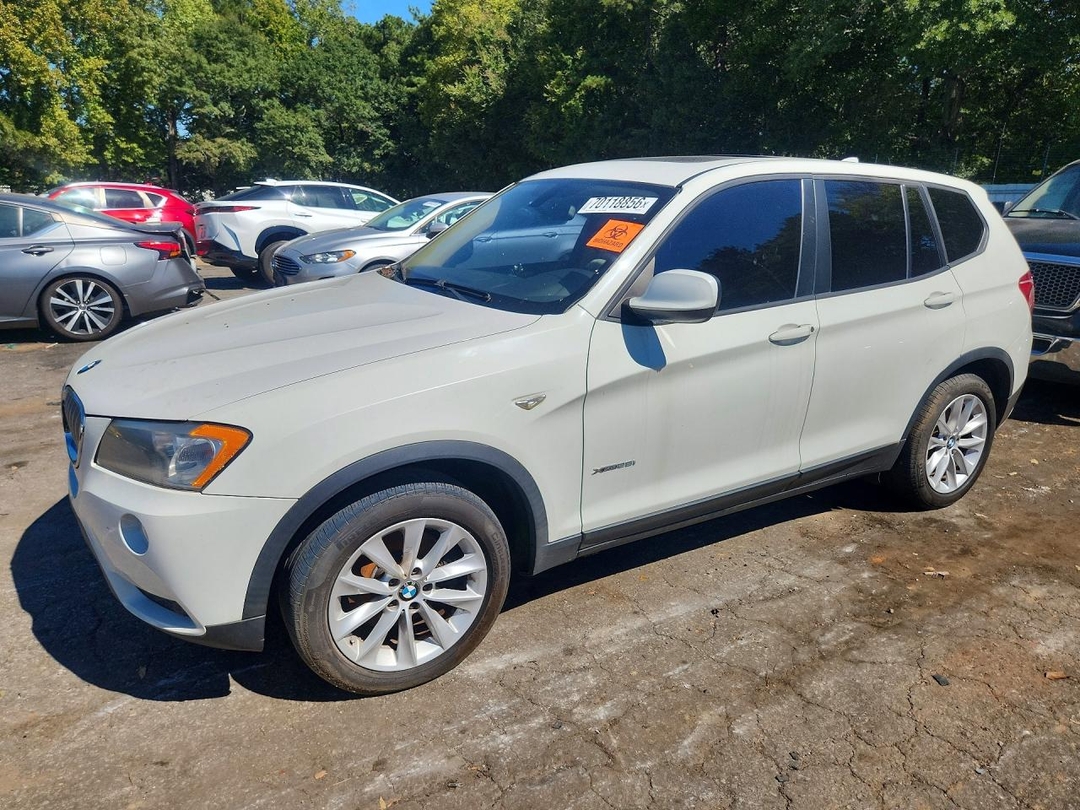Vista de 2013 BMW X3 XDRIVE28I, ángulo 1