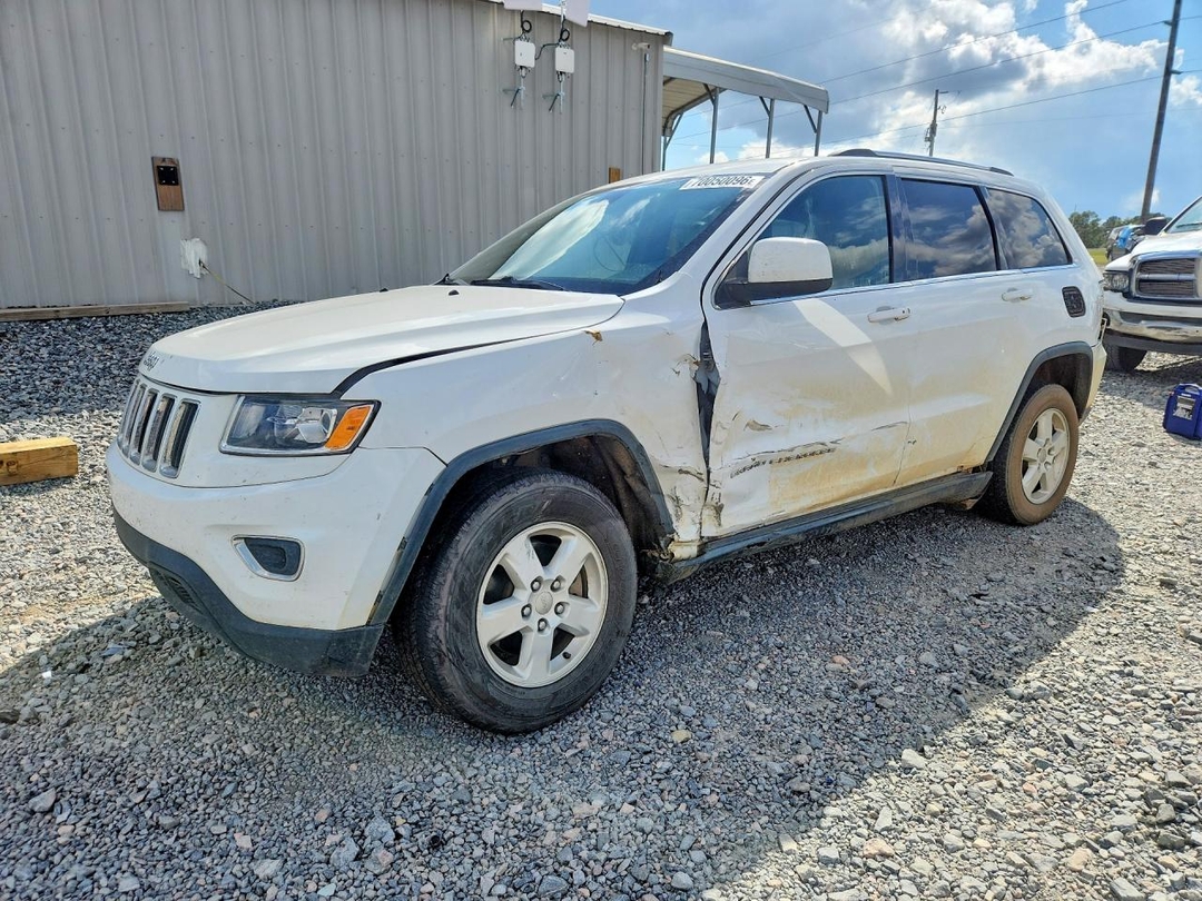 Vue de 2014 JEEP GRAND CHEROKEE LAREDO, angle 1