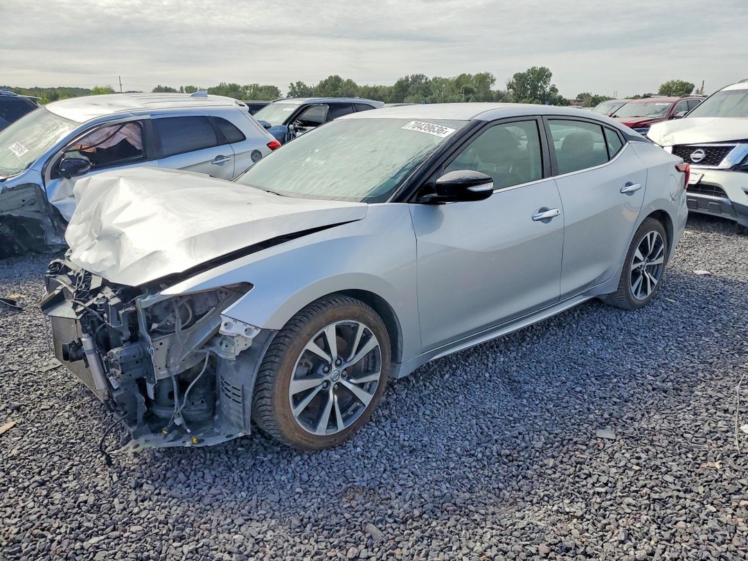 Vista de 2017 NISSAN MAXIMA 3.5 SV, ángulo 1