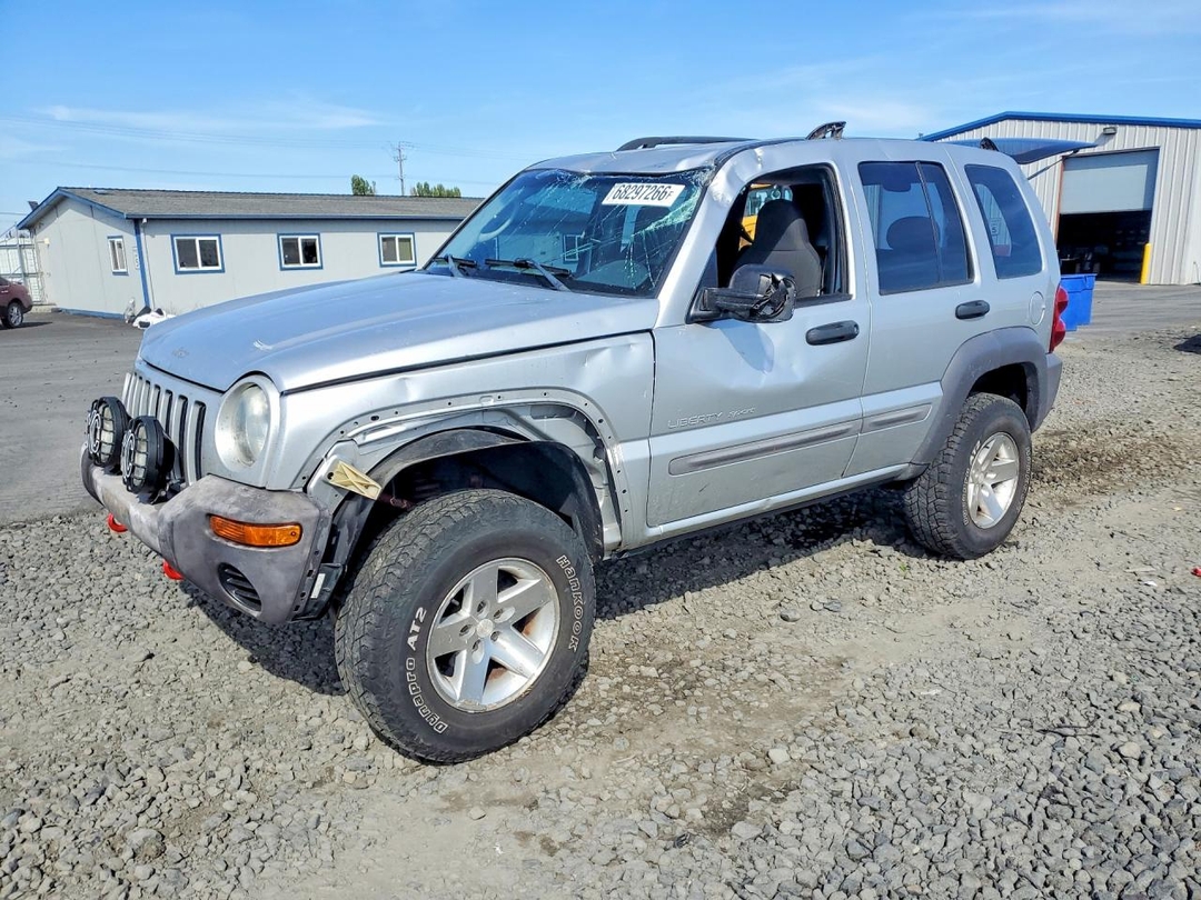 Vue de 2003 JEEP LIBERTY SPORT, angle 1
