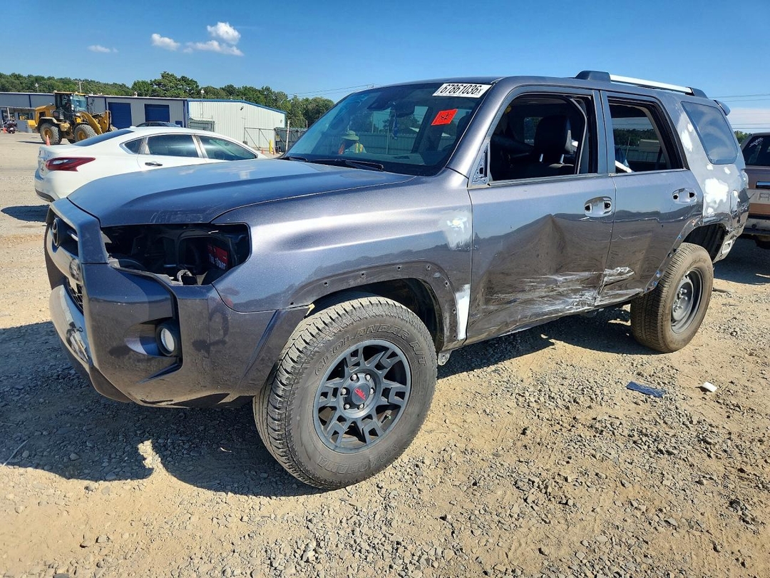 Vue de 2020 TOYOTA 4RUNNER SR5 PREMIUM, angle 1