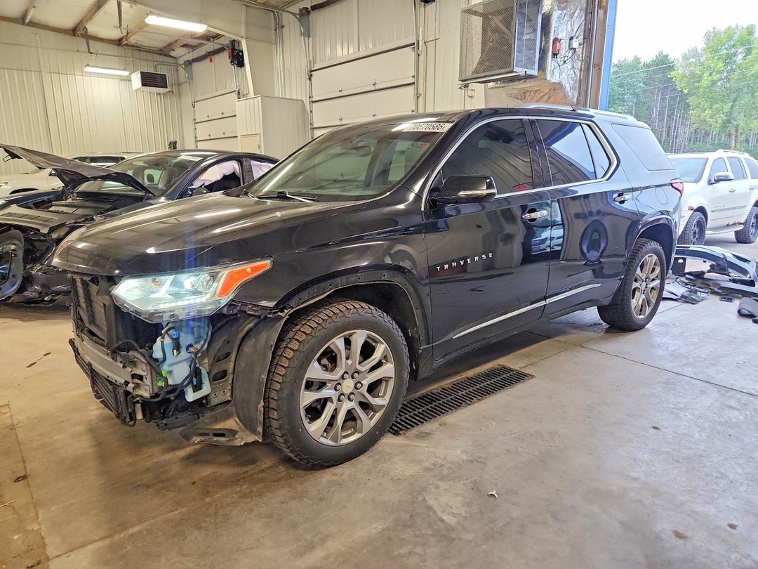 Вид 2018 CHEVROLET TRAVERSE PREMIER, угол 1