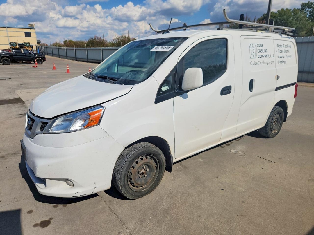 منظر 2021 NISSAN NV200 DELIVERY VAN، زاوية 1