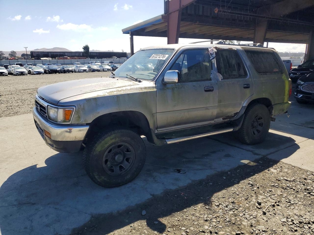 منظر 1995 TOYOTA 4RUNNER SR5 V6، زاوية 1
