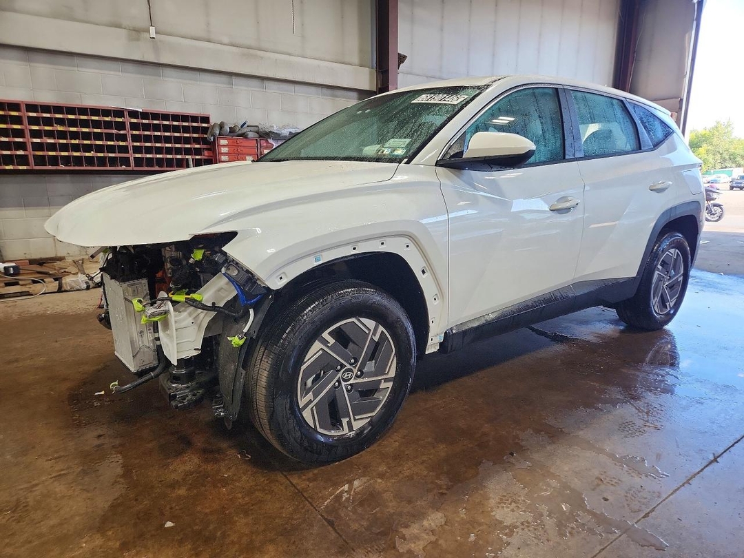 Vue de 2026 HYUNDAI TUCSON BLUE SE, angle 1