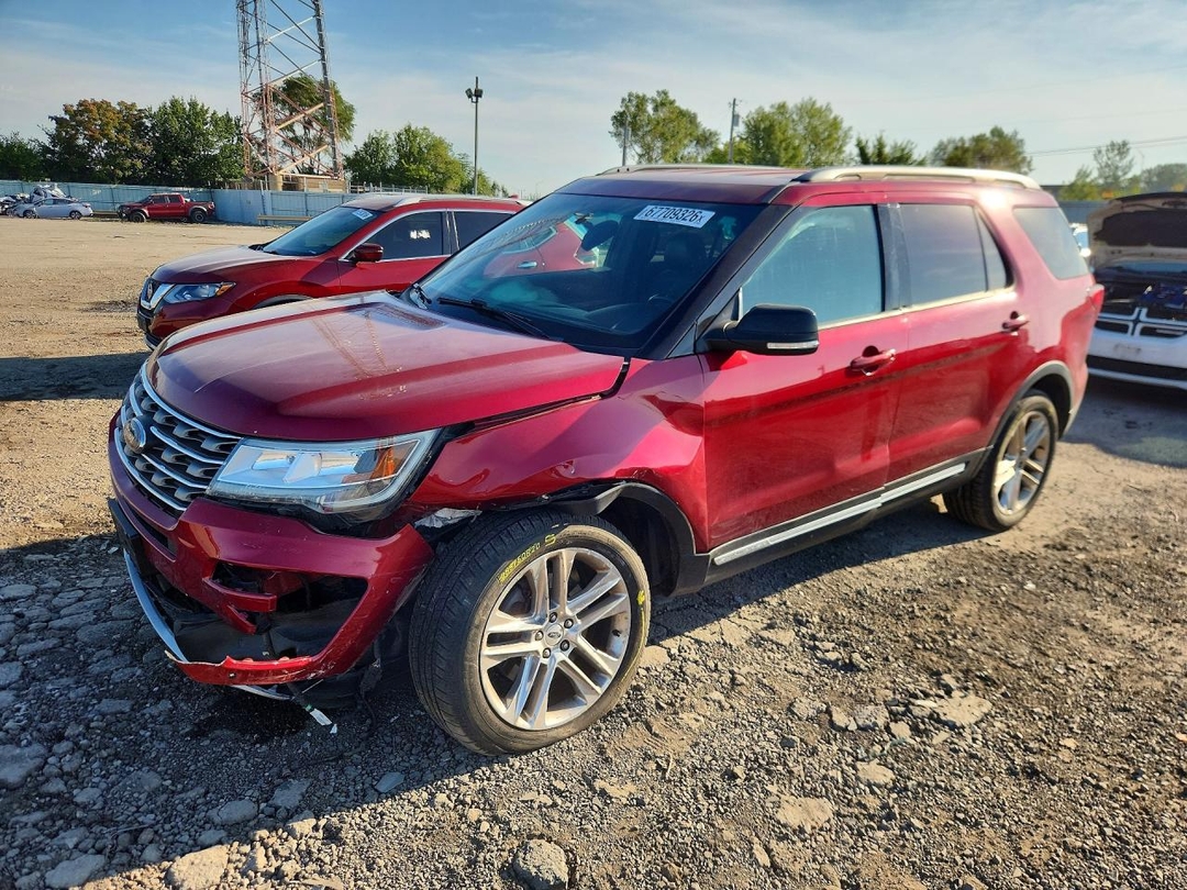 Vue de 2016 FORD EXPLORER XLT, angle 1
