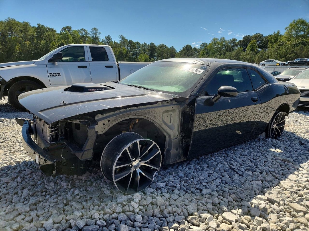 Vue de 2016 DODGE CHALLENGER R/T SCAT PACK, angle 1