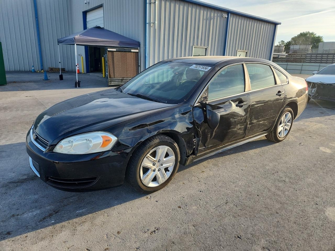 Vue de 2010 CHEVROLET IMPALA LS, angle 1